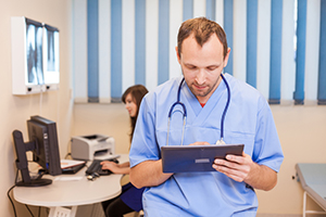 ¿Cómo se relacionan médicos y pacientes mediante la mHealth?