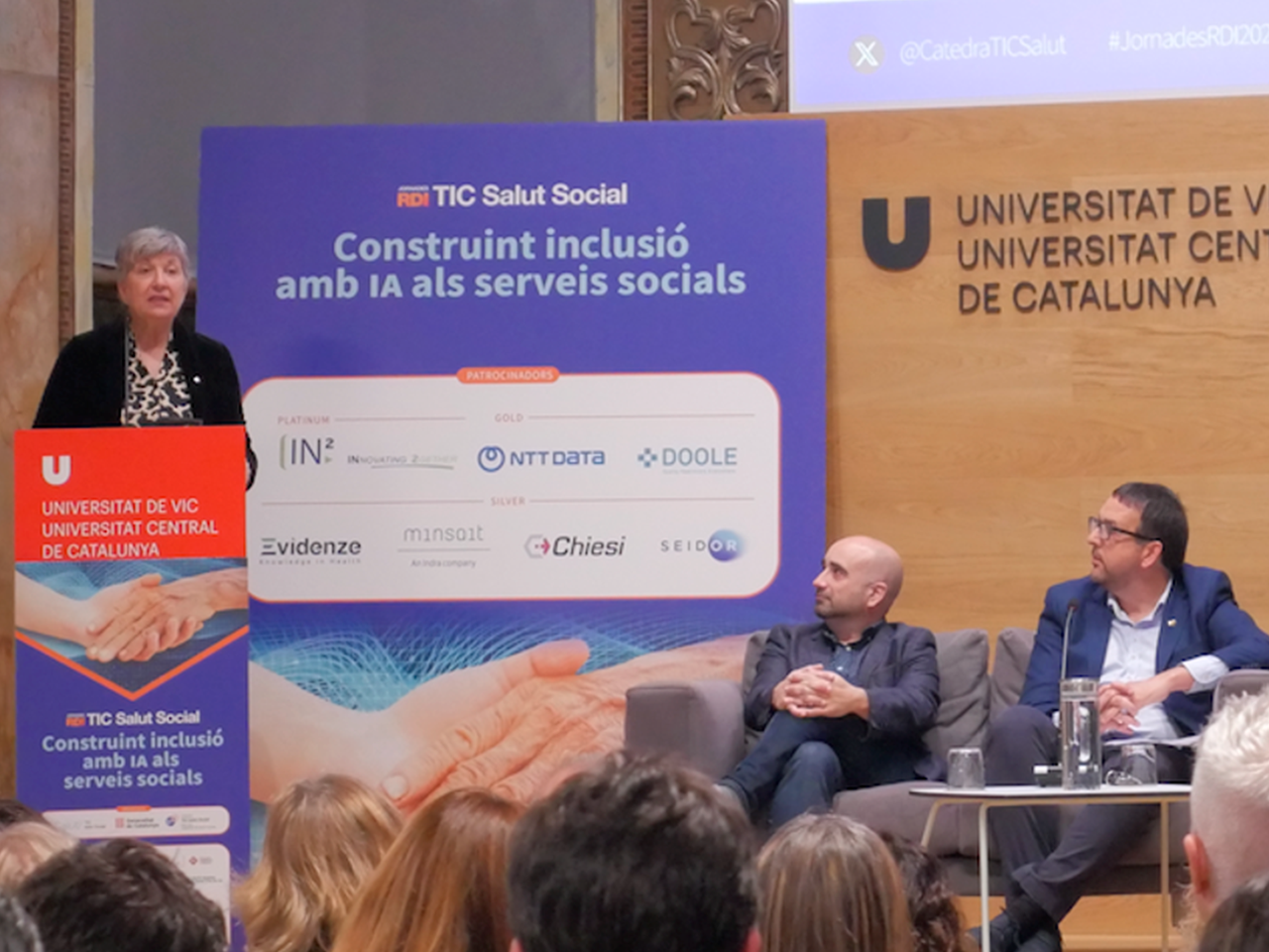 Marta Segura, Directora general de l’Autonomia Personal i la Discapacitat del Departament de Drets Socials durant la inauguració. Està acomanyada de Jordi Amblàs, Albert Castells i Joan Guanyabens.