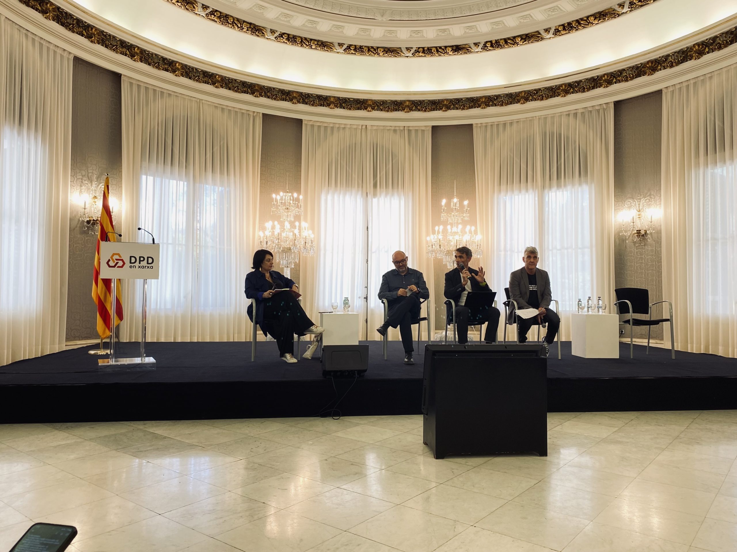 Sessió del grup de treball moderat per l'oficina del DPD de la Fundació TIC Salut Social